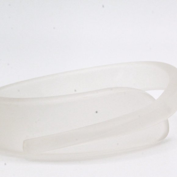 French Couture Frosted Lucite Resin Geometric Scuptural Studio Bangle Bracelet - Picture 11 of 11